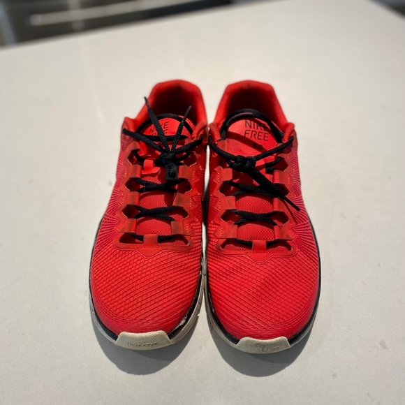 Nike Free Runs - Picture 2 of 2